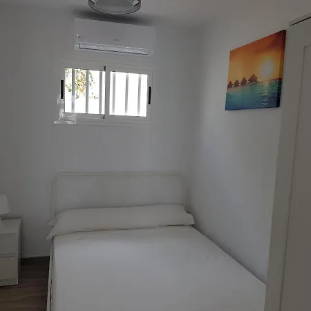 Ground Floor Dolphin House Apartment *